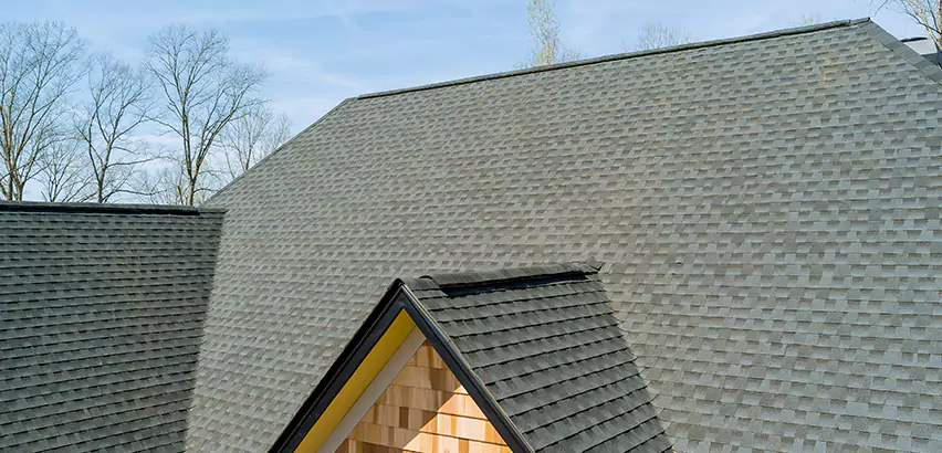 Replacing Vinyl Siding With Cedar Shingles in Camp Pendleton